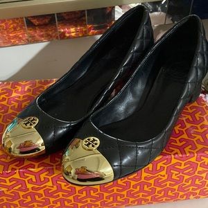 Tory burch shoes gold toe size 7M